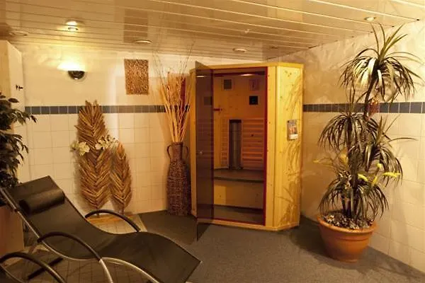 Ff&E Hotel Bavaria Фюрт