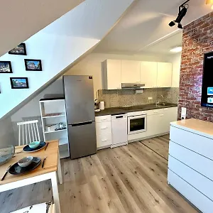 Apartment Im Stadtzentrum Mit W-lan Sweet, Fuerth